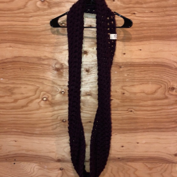 Long Infinity Scarf - Picture 2 of 3